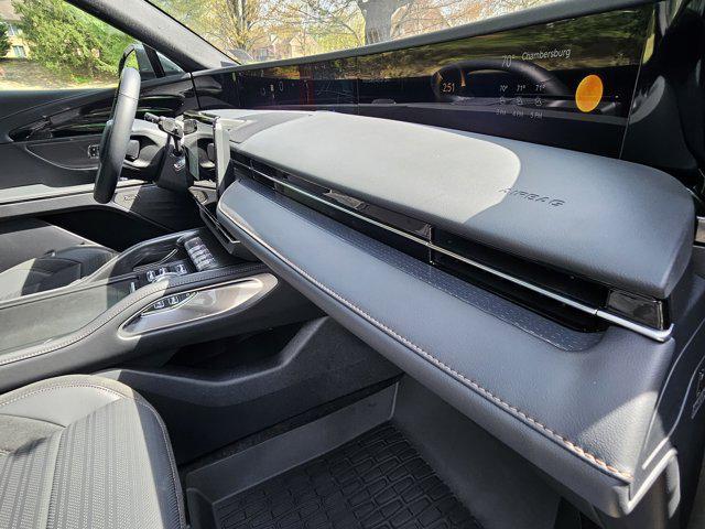 new 2025 Lincoln Nautilus car, priced at $64,300
