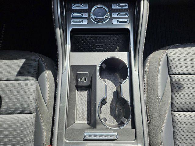 new 2025 Lincoln Nautilus car, priced at $64,300