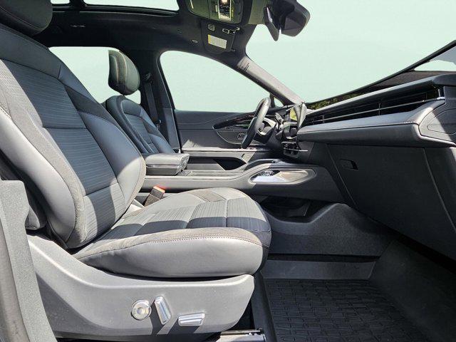 new 2025 Lincoln Nautilus car, priced at $64,300