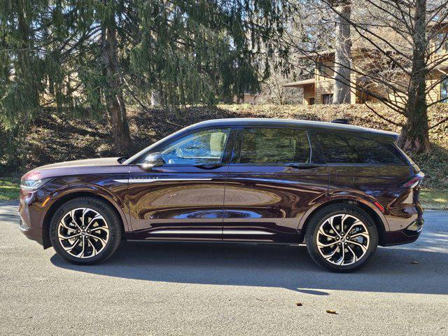 new 2024 Lincoln Nautilus car, priced at $59,900