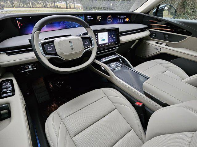 new 2025 Lincoln Nautilus car, priced at $54,108