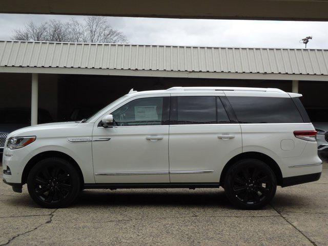 used 2024 Lincoln Navigator car, priced at $89,900