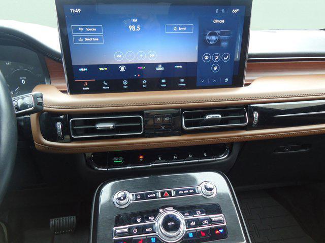 used 2023 Lincoln Nautilus car, priced at $39,900