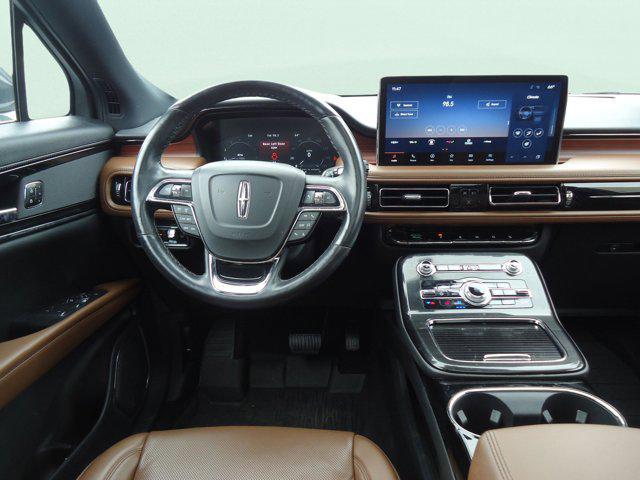 used 2023 Lincoln Nautilus car, priced at $39,900