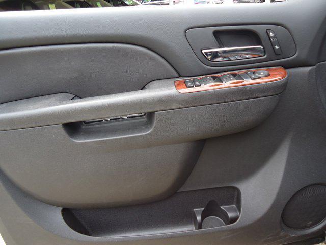 used 2013 GMC Yukon XL car, priced at $10,900