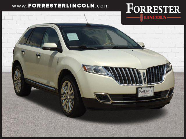 used 2013 Lincoln MKX car, priced at $13,900