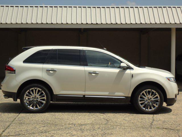 used 2013 Lincoln MKX car, priced at $13,900