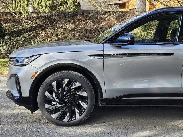 new 2025 Lincoln Nautilus car, priced at $60,224