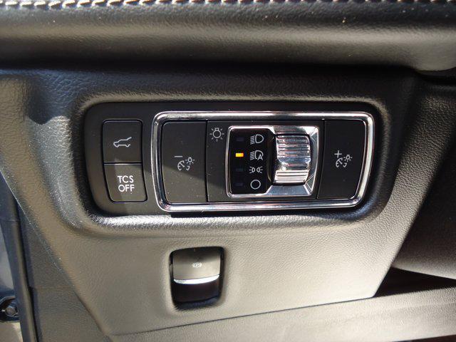 used 2021 Lincoln Nautilus car, priced at $29,900