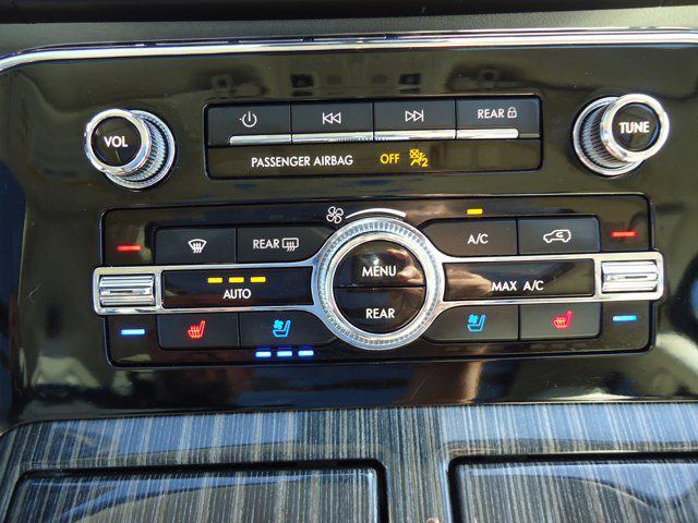 used 2023 Lincoln Navigator car, priced at $75,900