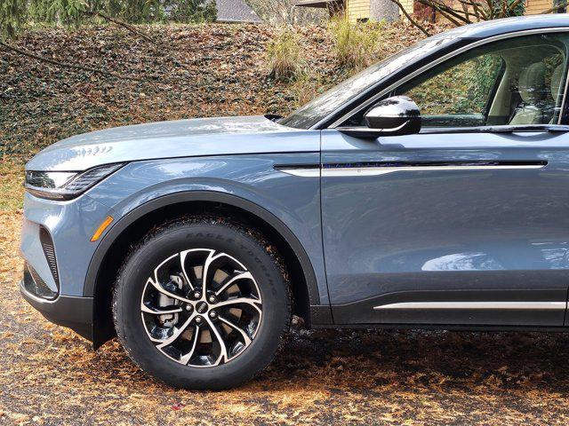 new 2025 Lincoln Nautilus car, priced at $60,815