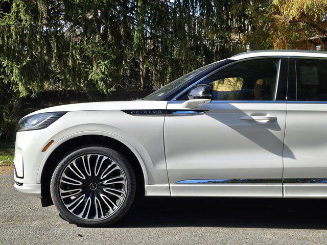 new 2025 Lincoln Aviator car, priced at $90,170