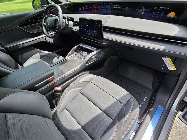 new 2025 Lincoln Nautilus car, priced at $59,513