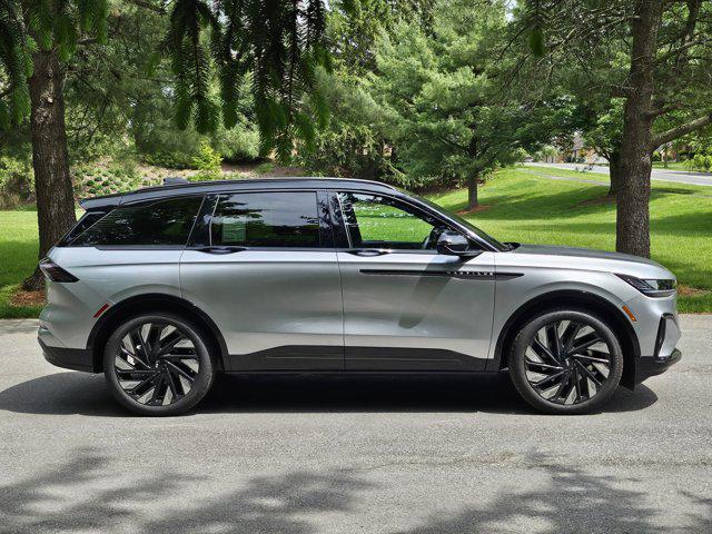 new 2025 Lincoln Nautilus car, priced at $59,513