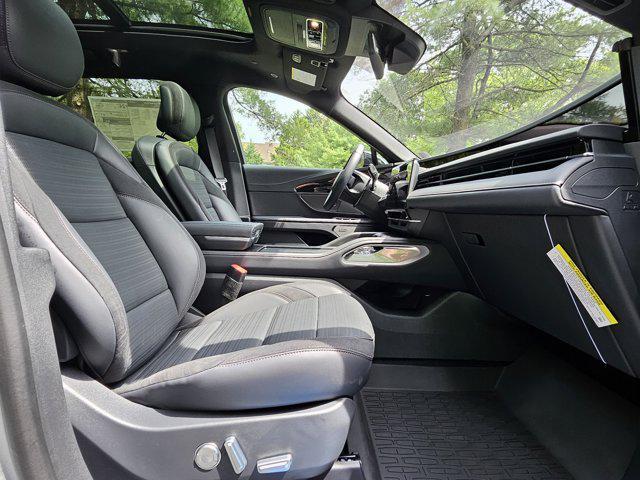 new 2025 Lincoln Nautilus car, priced at $59,513