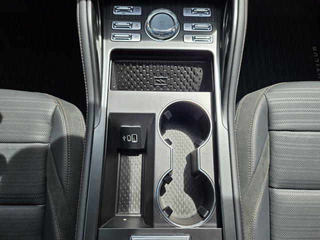 new 2025 Lincoln Nautilus car, priced at $59,513