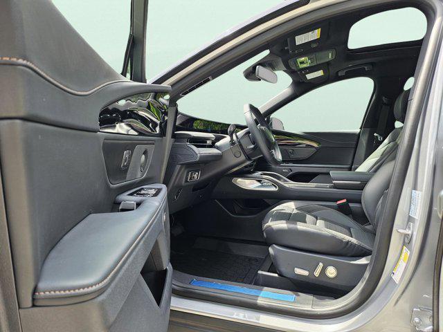 new 2025 Lincoln Nautilus car, priced at $63,100