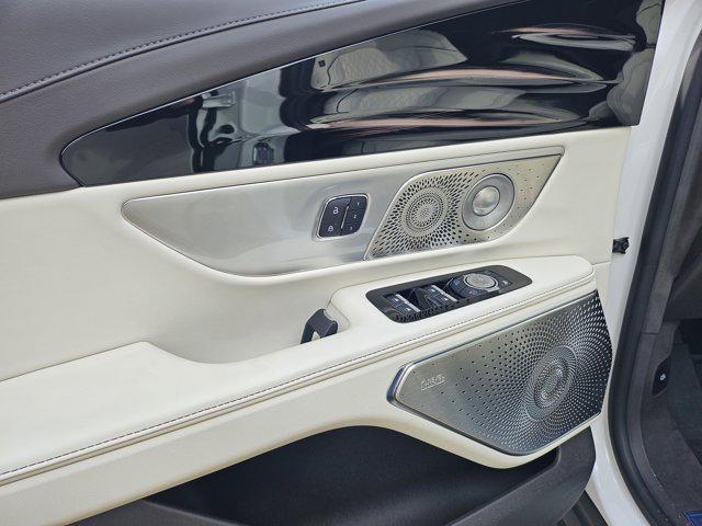 new 2026 Lincoln Nautilus car, priced at $83,390