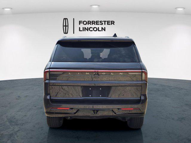 new 2025 Lincoln Navigator car, priced at $107,125
