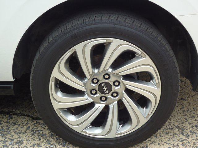 used 2024 Lincoln Navigator car, priced at $67,900