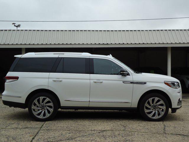 used 2024 Lincoln Navigator car, priced at $67,900