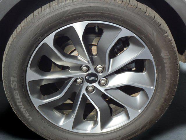 used 2022 Lincoln Nautilus car, priced at $41,900