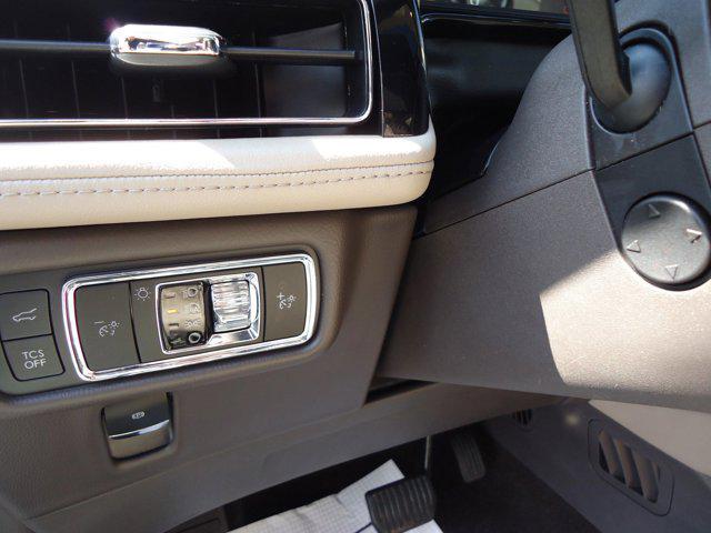 used 2022 Lincoln Nautilus car, priced at $41,900