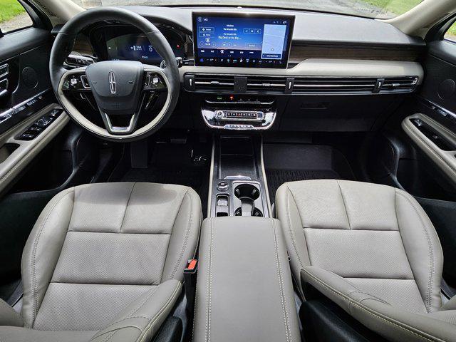 new 2025 Lincoln Corsair car, priced at $48,024