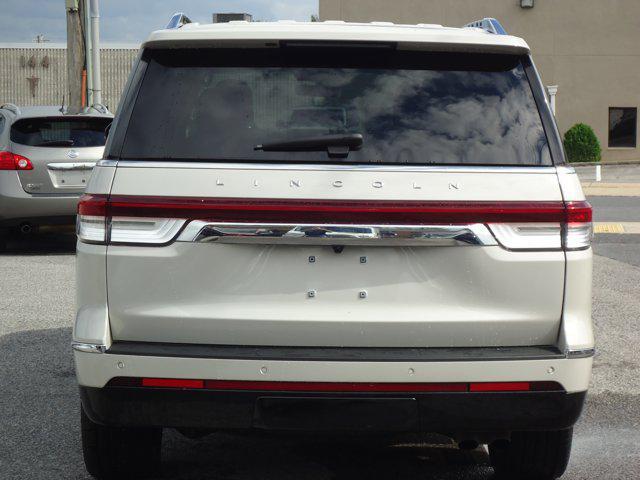 used 2022 Lincoln Navigator car, priced at $59,900