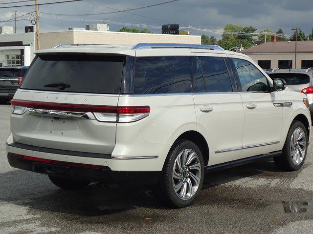 used 2022 Lincoln Navigator car, priced at $59,900