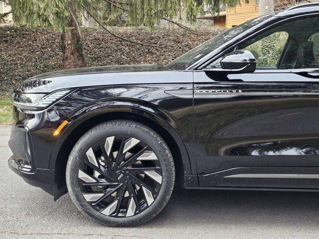 new 2025 Lincoln Nautilus car, priced at $65,600