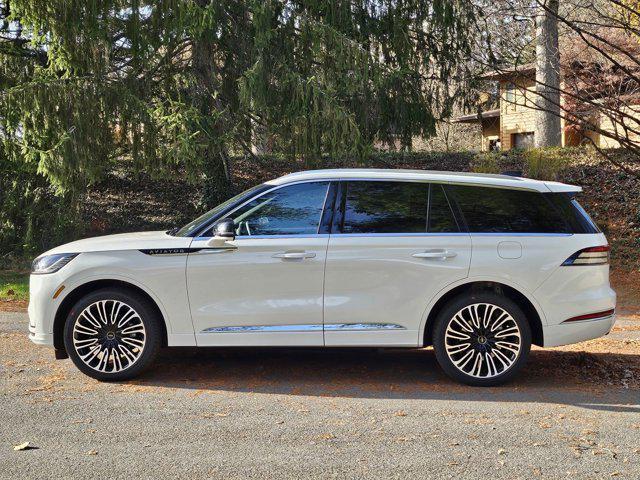 new 2025 Lincoln Aviator car, priced at $90,625