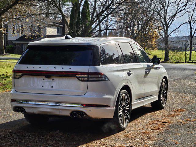 new 2025 Lincoln Aviator car, priced at $90,625