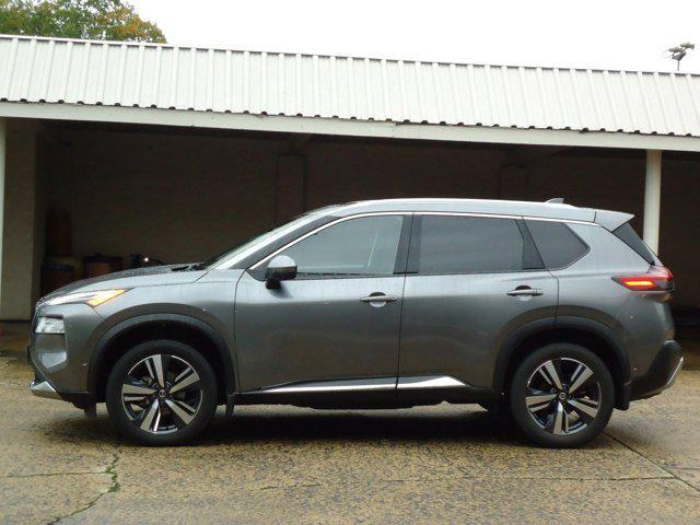 used 2021 Nissan Rogue car, priced at $27,900