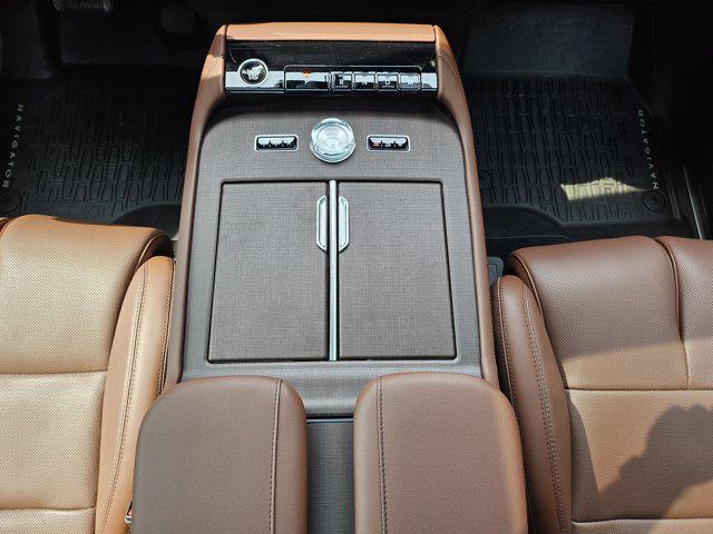 new 2025 Lincoln Navigator car, priced at $112,290