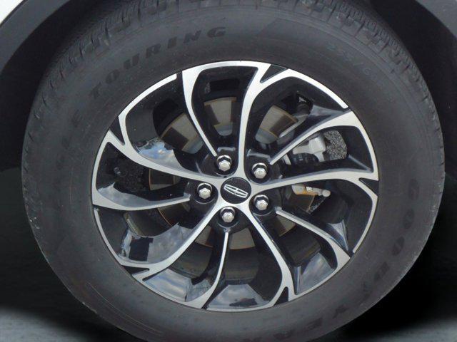 used 2024 Lincoln Nautilus car, priced at $46,900