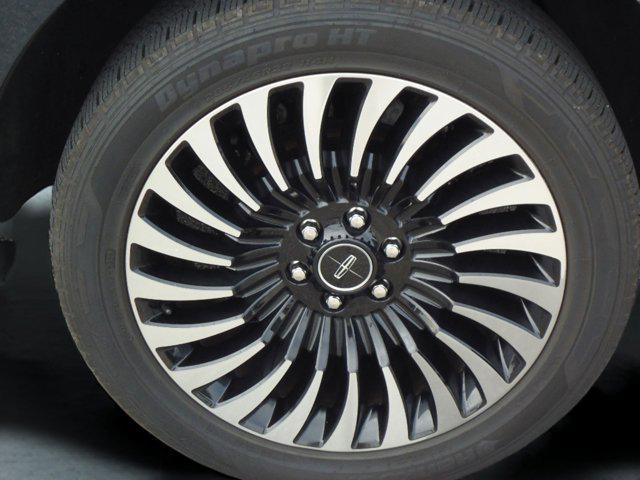 used 2021 Lincoln Navigator car, priced at $39,900