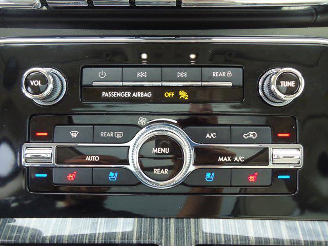 used 2021 Lincoln Navigator car, priced at $39,900