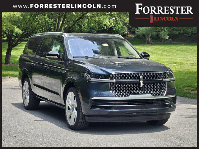 new 2025 Lincoln Navigator car, priced at $109,665