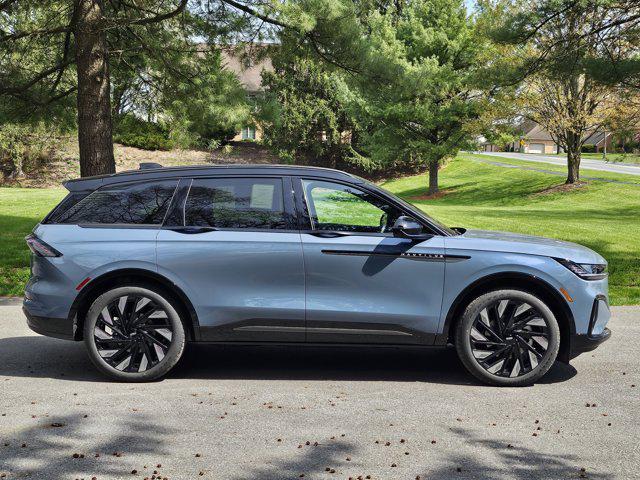 new 2025 Lincoln Nautilus car, priced at $60,721