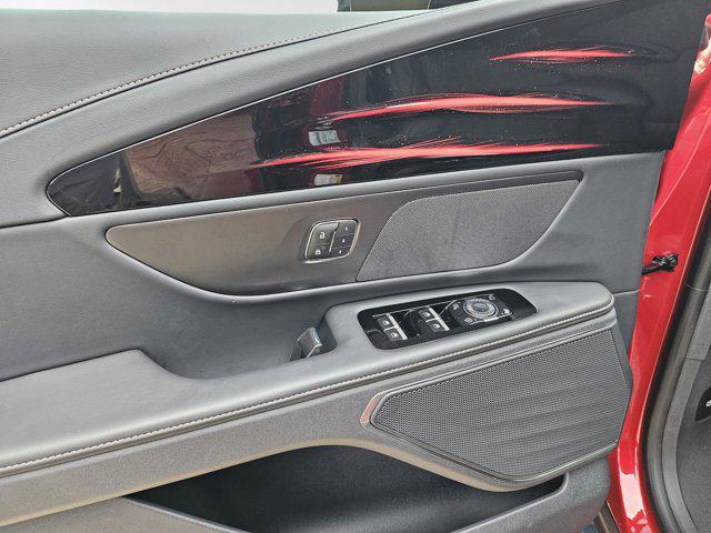 new 2025 Lincoln Nautilus car, priced at $59,235