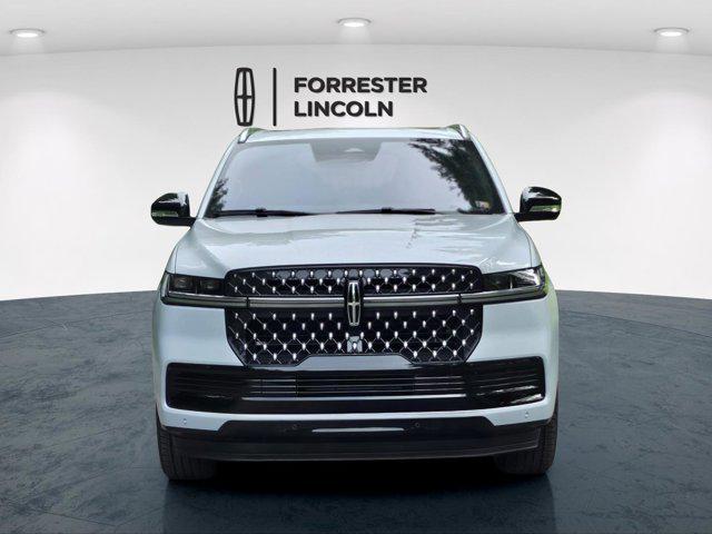 new 2025 Lincoln Navigator car, priced at $123,185