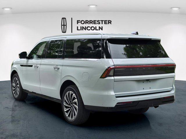 new 2025 Lincoln Navigator car, priced at $123,185