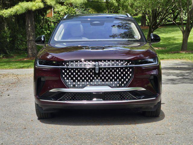 new 2025 Lincoln Nautilus car, priced at $58,201
