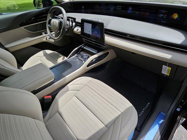 new 2025 Lincoln Nautilus car, priced at $58,201