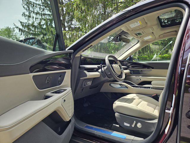 new 2025 Lincoln Nautilus car, priced at $58,201