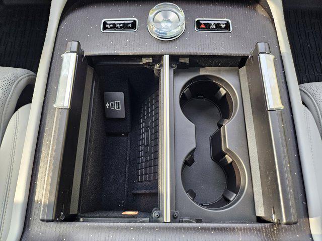 new 2025 Lincoln Navigator car, priced at $124,725