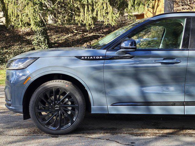 new 2025 Lincoln Aviator car, priced at $78,265