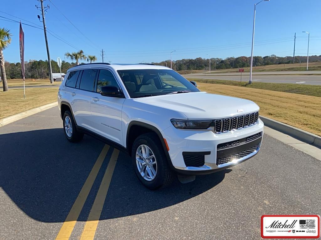 new 2025 Jeep Grand Cherokee L car, priced at $38,003