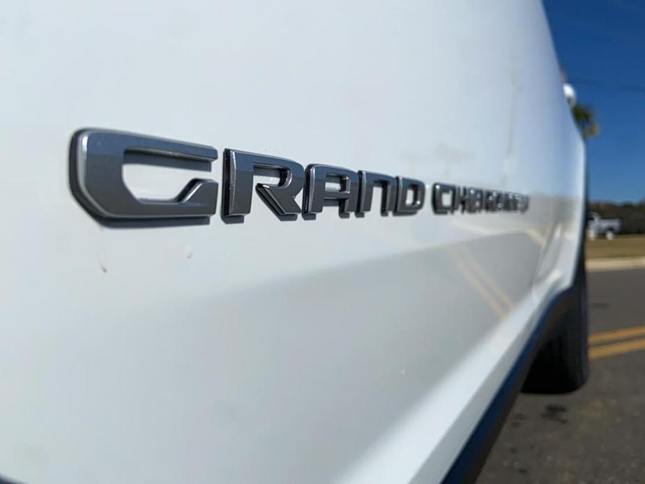 new 2025 Jeep Grand Cherokee L car, priced at $38,003